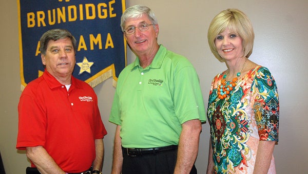 Britt Thomas and Linda Faust were the program guests of Rotarian Jimmy Ramage at the Wednesday meeting of the Brundidge Rotary Club. Thomas, Brundidge city manager, gave an overview of the state of the city and Faust, City administrative assistant, presented visual aids.