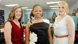 Messenger Photo/Jaine Treadwell CHHS senior, Raydiance Thomas, center, was named the recipient of the Troy Exchange Club’s A.C.E. award. at Thursday’s meeting. Haley Hughes, GHS, left, and Erin Leonard, PCHS were also nominated.