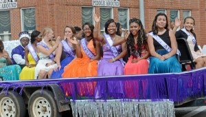 MESSENGER PHOTO/COURTNEY PATTERSON Students in Pike County High School, Pike County Elementary School and Banks School participated in the annual PCHS Homecoming parade Friday afternoon on Main Street in Brundidge.
