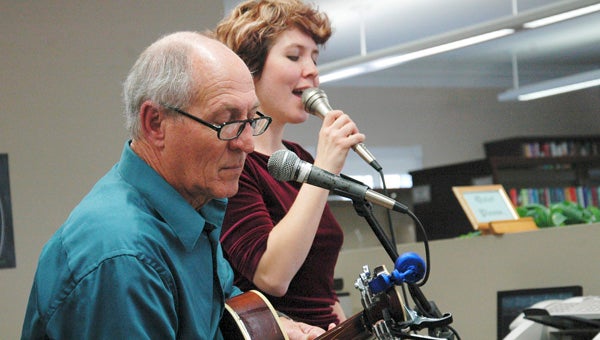 Lenny and Amanda Trawick performed a selection of Christmas songs and shared historical details about the songs and their origins during the concert on Tuesday.