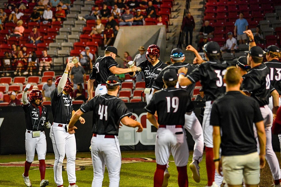 Troy Baseball rallies to beat Texas State The Troy Messenger The