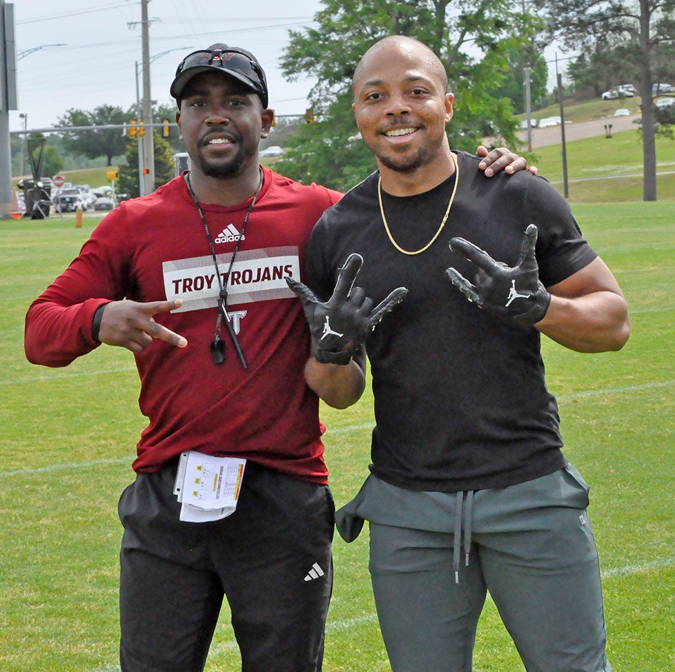 Chandler Worthy returns to Troy to give back to current Trojans